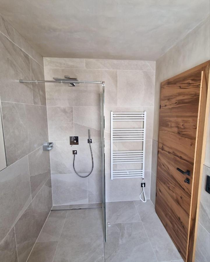 Die Holzgauerin Ngoại thất bức ảnh